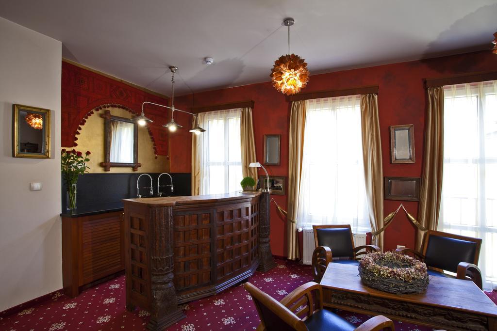Hotel Tacl Holešov المظهر الخارجي الصورة