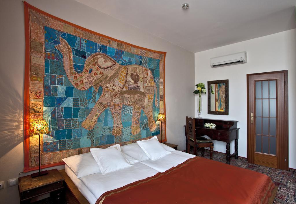 Hotel Tacl Holešov المظهر الخارجي الصورة