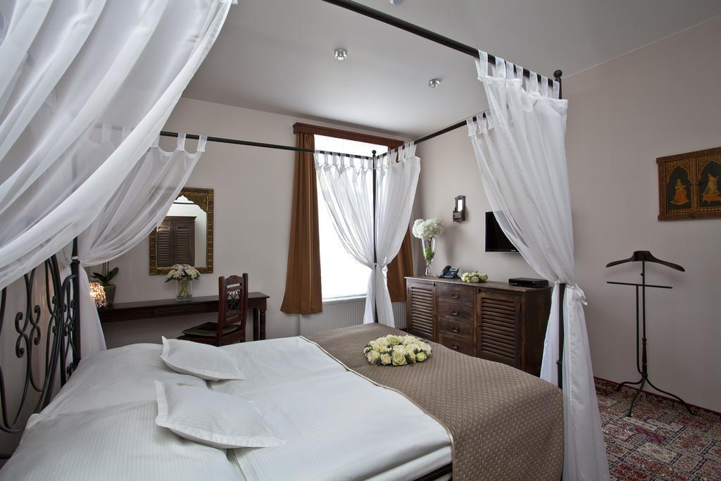 Hotel Tacl Holešov المظهر الخارجي الصورة