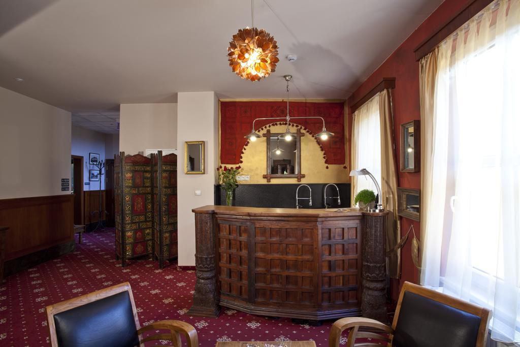 Hotel Tacl Holešov المظهر الخارجي الصورة